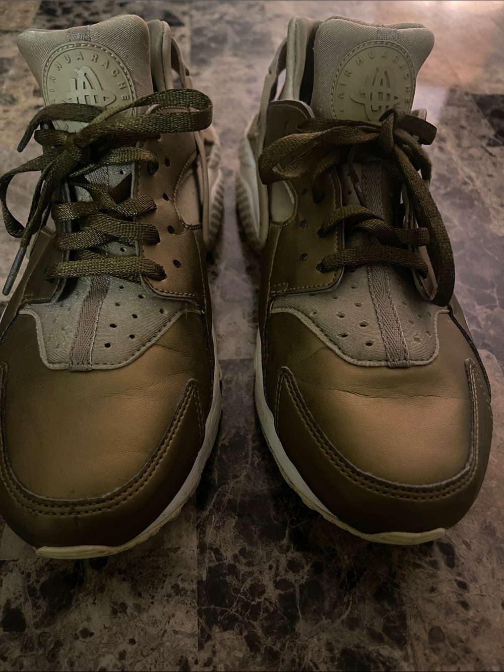 Nike Women’s Olive Green/Khaki Huarache Sneakers